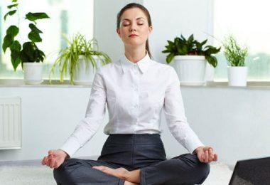 3 Incredible Yoga Stretches for Corporate Employee