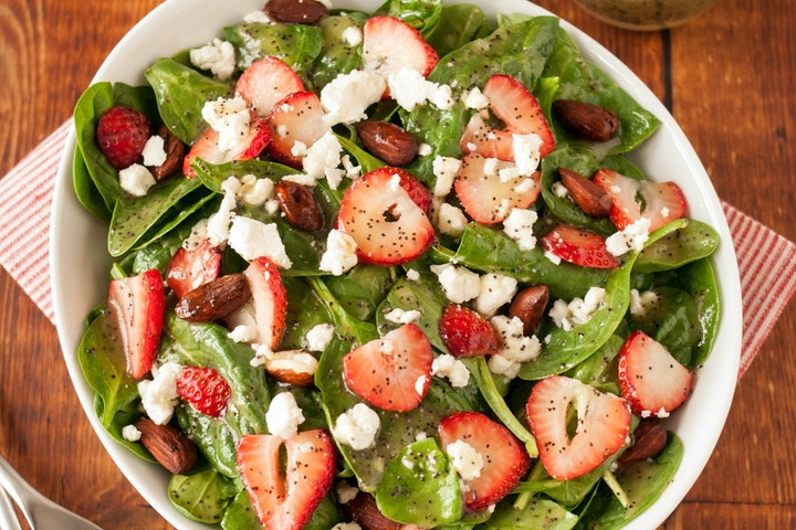 How to Make Strawberry Spinach Salad